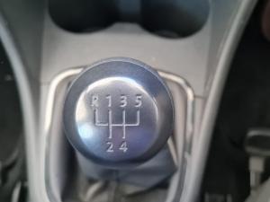 Volkswagen Polo Vivo 1.4 Trendline - Image 10