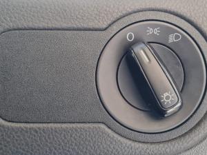 Volkswagen Polo Vivo 1.4 Trendline - Image 11