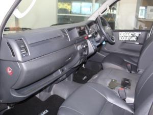 Toyota QUANTUM/HIACE 2.5 D-4D Sesfikile 16s - Image 5