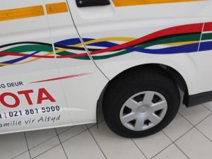 Toyota QUANTUM/HIACE 2.5 D-4D Sesfikile 16s - Image 2