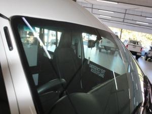 Toyota QUANTUM/HIACE 2.5 D-4D Sesfikile 16s - Image 3