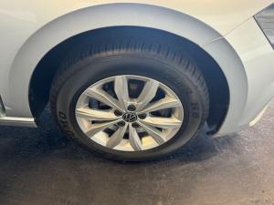 Volkswagen Polo 1.0 TSI Comfortline - Image 2