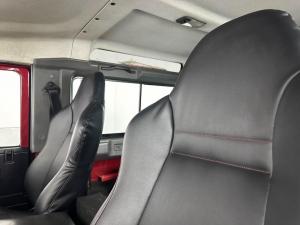 Land Rover Defender 902.2D S/W - Image 12