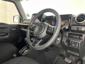 Suzuki Jimny 1.5 GLX automatic 5-Door - Image 13