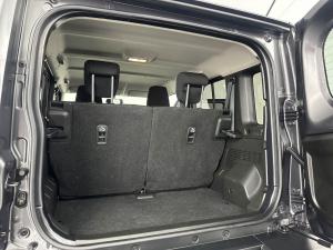 Suzuki Jimny 1.5 GLX automatic 5-Door - Image 19