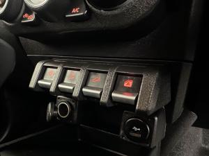 Suzuki Jimny 1.5 GLX automatic 5-Door - Image 6
