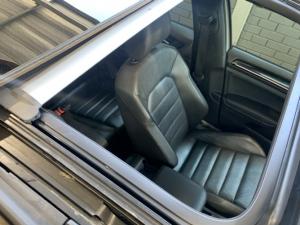 Volkswagen Golf GTI auto - Image 10