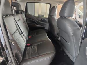 Nissan Navara 2.5DDTi double cab Pro-4X 4x4 - Image 8
