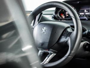 Peugeot 208 5-door 1.6 Allure - Image 15