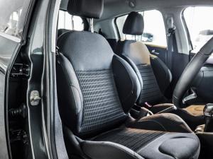 Peugeot 208 5-door 1.6 Allure - Image 16