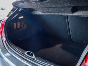 Peugeot 208 5-door 1.6 Allure - Image 5