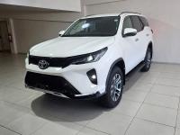 Thumbnail Toyota Fortuner 2.4GD-6 Raised Body automatic