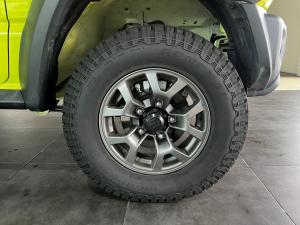 Suzuki Jimny 1.5 GLX AllGrip 5-door auto - Image 5