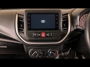 Toyota Vitz 1.0 XR manual - Image 26