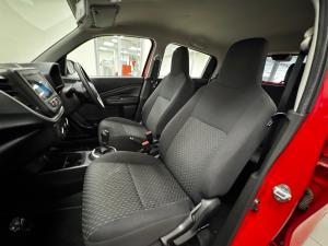Toyota Vitz 1.0 XR manual - Image 7