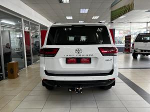 Toyota Land Cruiser 300 3.3D GX-R - Image 5