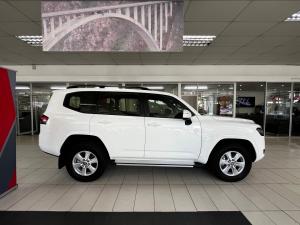 Toyota Land Cruiser 300 3.3D GX-R - Image 3
