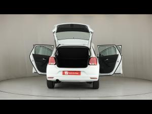 Volkswagen Polo Vivo hatch 1.4 Comfortline - Image 13