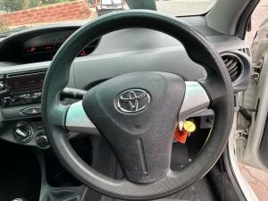 Toyota Etios sedan 1.5 Sprint - Image 8