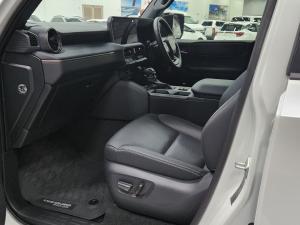 Toyota Land Cruiser Prado 2.8GD VX-R - Image 9