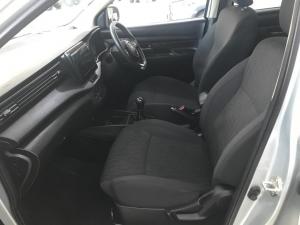 Toyota Rumion 1.5 SX - Image 7