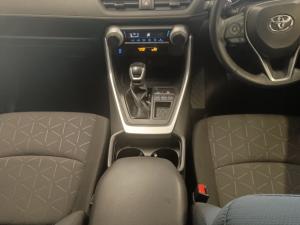 Toyota RAV4 2.0 GX CVT - Image 4
