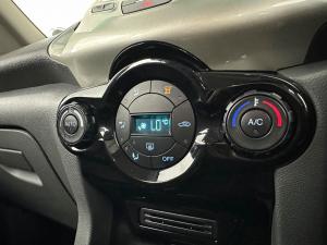 Ford Ecosport 1.5TDCi Titanium - Image 12
