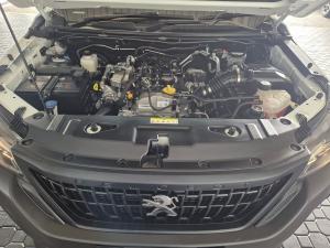 Peugeot Landtrek 1.9TD double cab Allure - Image 11