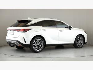 Lexus RX 450h+ - Image 2