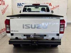 Isuzu D-Max Gen 6 250 single cab Fleetside safety - Image 8