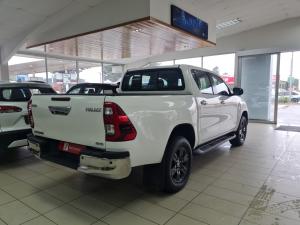 Toyota Hilux 2.8GD-6 double cab 4x4 Raider auto - Image 3