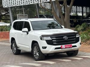Toyota Land Cruiser 300 3.3D GX-R - Image 1