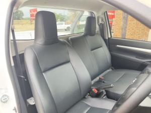 Toyota Hilux 2.0 single cab S (aircon) - Image 14
