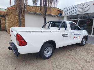 Toyota Hilux 2.0 single cab S (aircon) - Image 2
