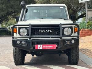 Toyota Land Cruiser 79 4.5D-4D V8 single cab LX - Image 4