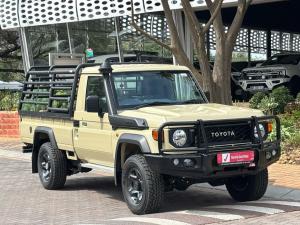 Toyota Land Cruiser 79 4.5D-4D V8 single cab LX - Image 1