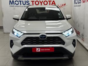 Toyota RAV4 2.5 Hybrid VX E-Four - Image 4