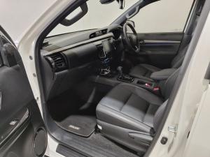 Toyota Hilux 2.8GD-6 48V double cab Legend - Image 11