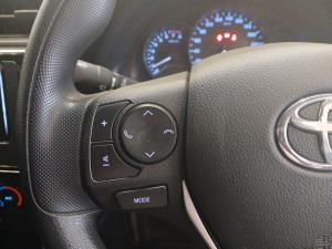 Toyota Corolla Quest 1.8 Plus manual - Image 9