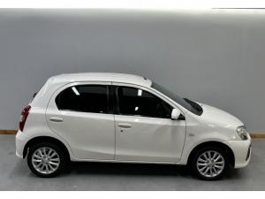 Toyota Etios hatch 1.5 Sprint - Image 3