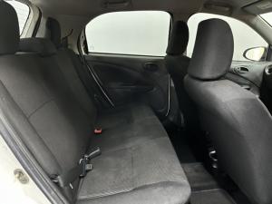Toyota Etios hatch 1.5 Sprint - Image 5