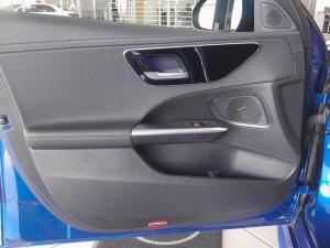 Mercedes-Benz C-Class C200 Avantgarde - Image 9
