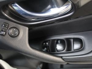 Nissan X-Trail 2.5 4x4 Tekna - Image 18