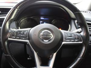 Nissan X-Trail 2.5 4x4 Tekna - Image 9
