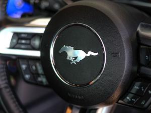 Ford Mustang 5.0 GT fastback - Image 13