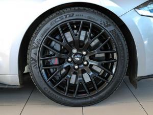 Ford Mustang 5.0 GT fastback - Image 23