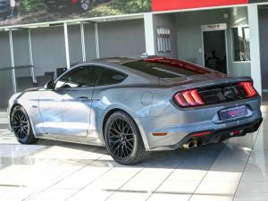 Ford Mustang 5.0 GT fastback - Image 4