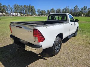 Toyota Hilux 2.4GD-6 single cab Raider manual - Image 5