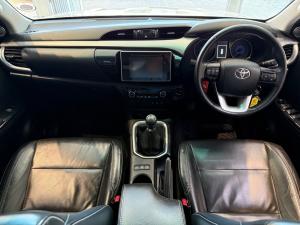 Toyota Hilux 2.8GD-6 double cab 4x4 Raider - Image 8