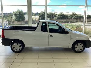 Nissan NP200 1.6i safety pack (aircon) - Image 8